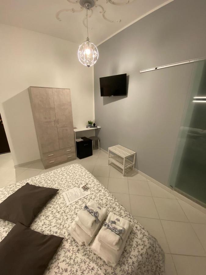 B&B Regina Del Porto ปอร์โต เอมเปโดเกล ภายนอก รูปภาพ