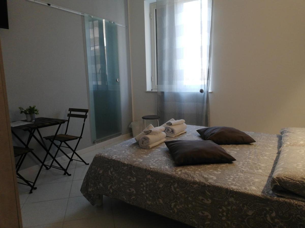 B&B Regina Del Porto ปอร์โต เอมเปโดเกล ภายนอก รูปภาพ